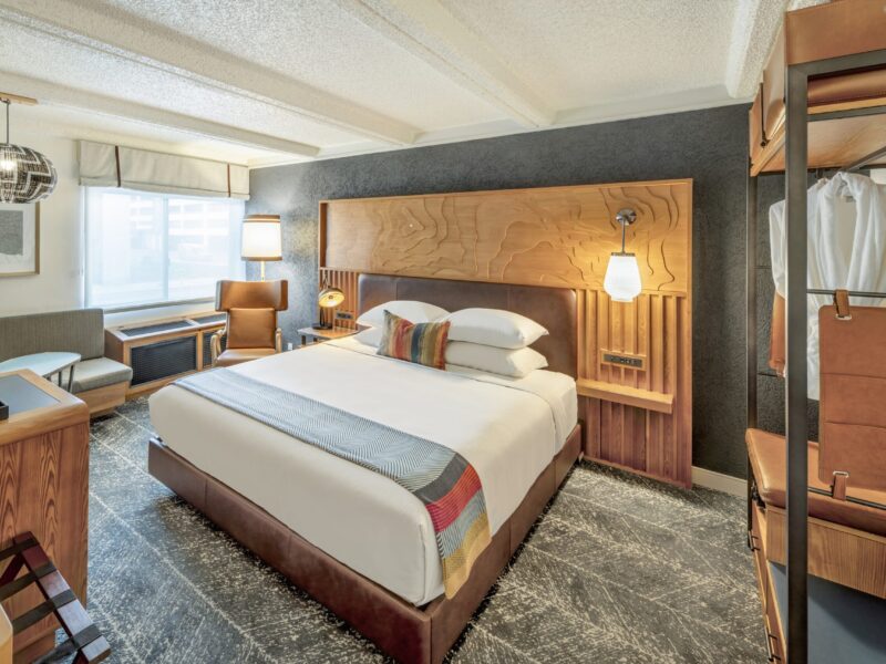 Urban Suite King Bed